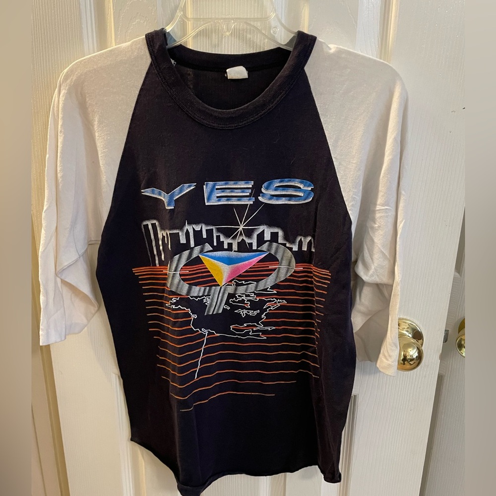Vintage 1984 Yes tour raglan size m